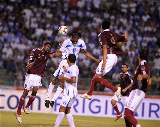 Honduras &eacute; derrotada em casa antes da Copa 