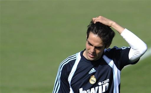 Kak&aacute; pode retornar ao time do Real Madrid no s&aacute;bado