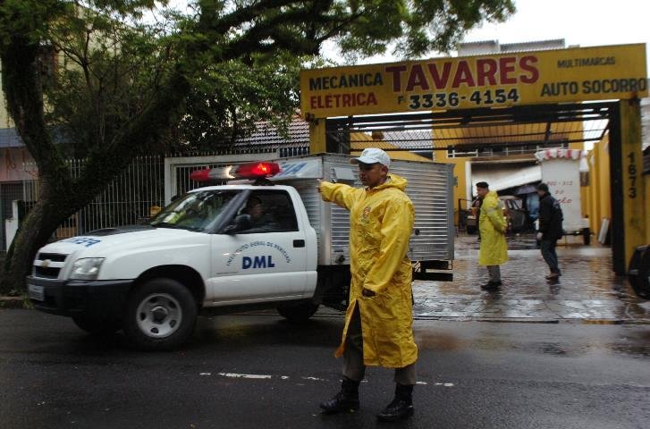Triplo homic&iacute;dio choca moradores da Capital