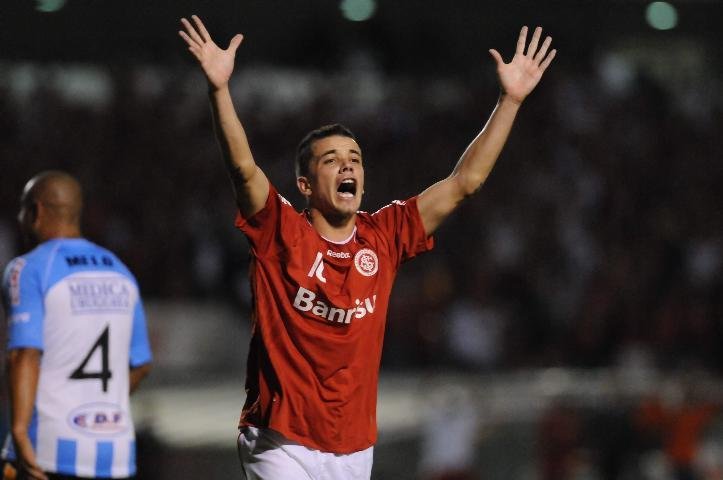 D`Alessandro est&aacute; confirmado para enfrentar o Banfield