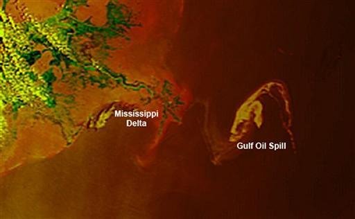 A enorme mancha de &oacute;leo j&aacute; chegou ao longo da costa da Louisiana