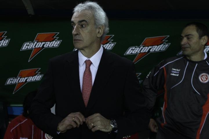Jorge Fossati reconhece que cargo pode estar a perigo