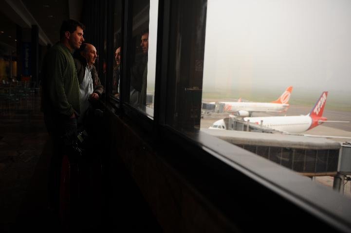 Aeroporto Salgado Filho reabre para pousos