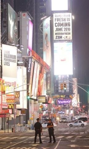 Pol&iacute;cia desativa bomba Times Square, em Nova Iorque