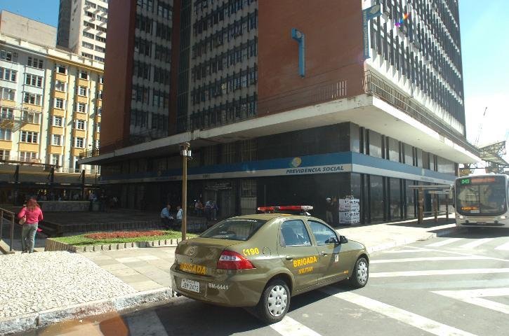 Ag&ecirc;ncia do INSS &eacute; arrombada no Centro da Capital