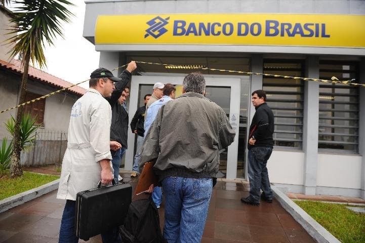 Ag&ecirc;ncia do Banco do Brasil em Palmares do Sul foi assaltada na madrugada desta quarta-feira