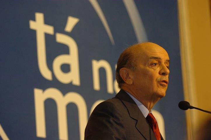 Para Serra, RS &eacute; v&iacute;tima de pol&iacute;tica inadequada de desenvolvimento