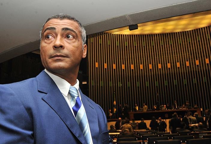 Em pr&eacute;-campanha, Rom&aacute;rio visita a C&acirc;mara dos Deputados
