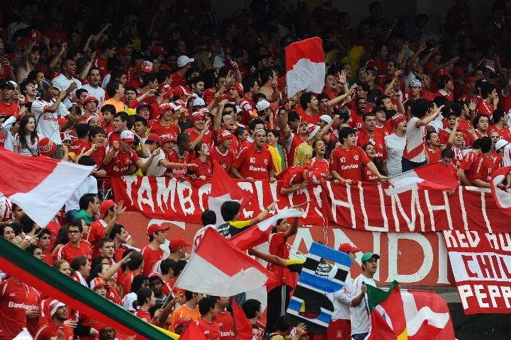 Inter &eacute; recebido com festa no Beira-Rio