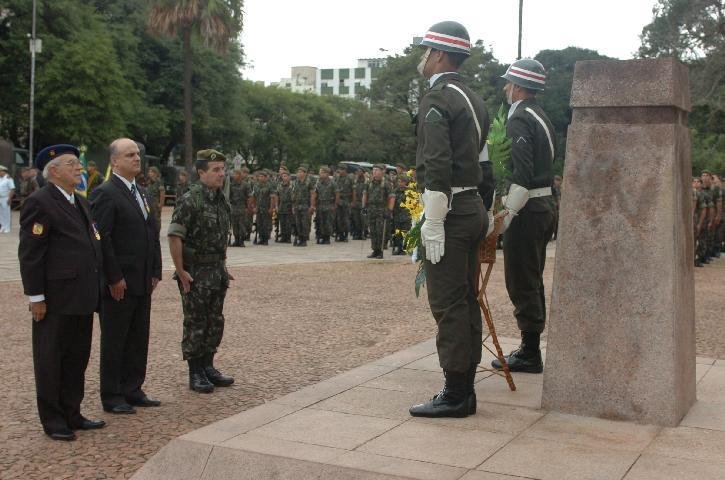 A cerim&ocirc;nia ocorreu no Parque Farroupilha, em frente ao Monumento ao Expedicion&aacute;rio