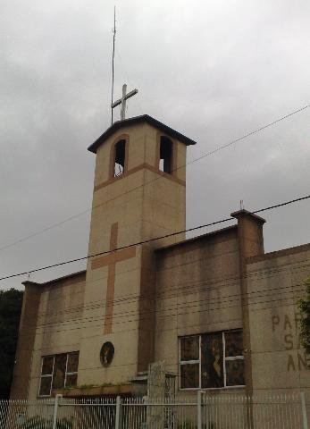 Um dos transmissores estava instalado na torre de uma igreja, ao lado do sino. Foto: Divulga&ccedil;&atilde;o/PC 