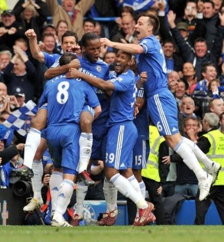 Chelsea goleia o Wigan por 8 a 0 e vence a Liga Inglesa