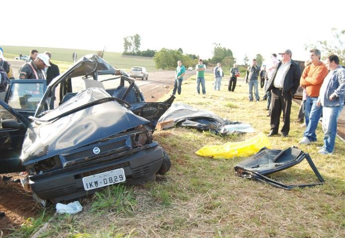Tr&ecirc;s pessoas morrem em acidente em Santo &Acirc;ngelo