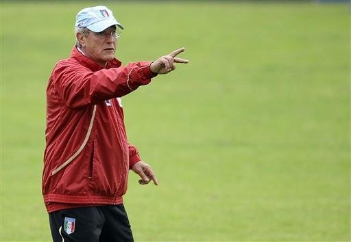 Lippi deixa Totti e Amauri fora da lista da It&aacute;lia 