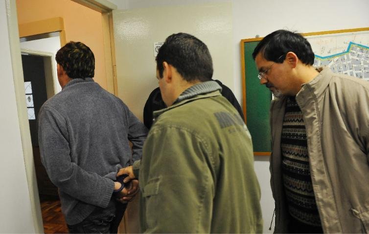 Dupla foi capturada na noite de ter&ccedil;a-feira em Cap&atilde;o da Canoa