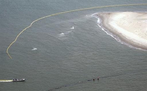 British Petroleum manda nova estrutura para conter vazamento de &oacute;leo no Golfo do M&eacute;xico