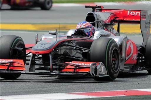 McLaren colocar&aacute; diamantes em capacetes e volantes