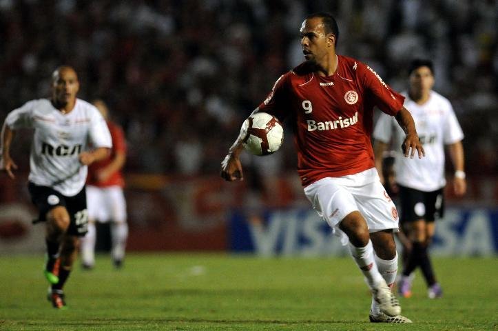 Inter e Estudiantes voltam a se enfrentar na nova semana, no est&aacute;dio Centen&aacute;rio, em Quilmes