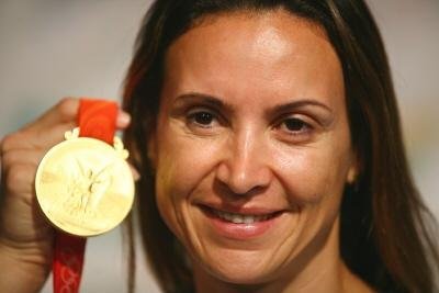 Maurren pens&atilde;o para medalhistas ol&iacute;mpicos