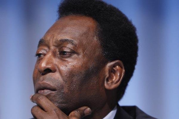 Pel&eacute; aprovou sele&ccedil;&atilde;o de Dunga