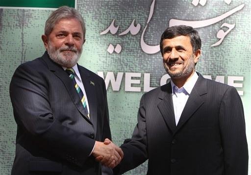 Lula se re&uacute;ne com Ahmadinejad