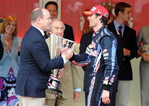 Webber festeja vit&oacute;ria em M&ocirc;naco, mas mant&eacute;m cautela