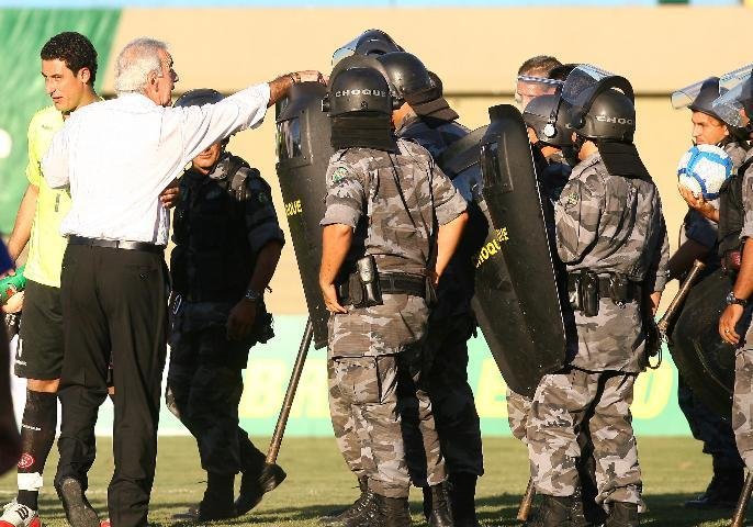 Siegmann defende postura de Fossati sobre arbitragem