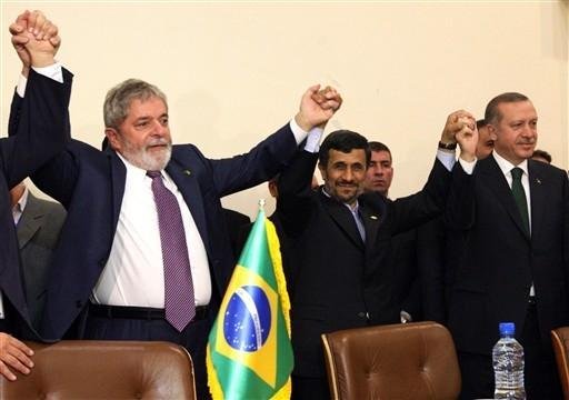 Acordo com Ir&atilde; &eacute; vit&oacute;ria do governo Lula, diz Dilma