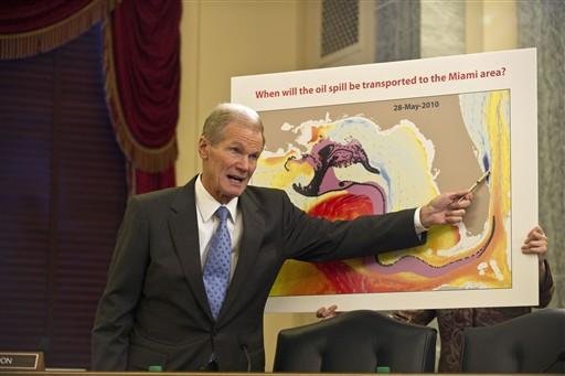 Senador Bill Nelson mostra avan&ccedil;o da mancha de petr&oacute;leo