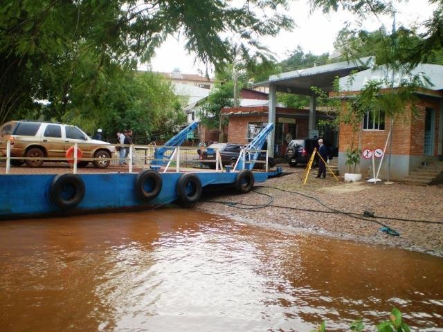 Travessia de balsa em Porto Mau&aacute; &eacute; cancelada
