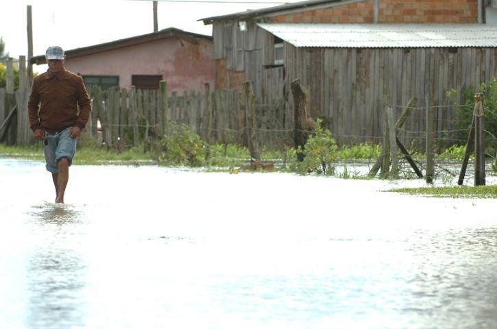 Defesa Civil avalia estragos provocados pelas chuvas em Tramanda&iacute; 
