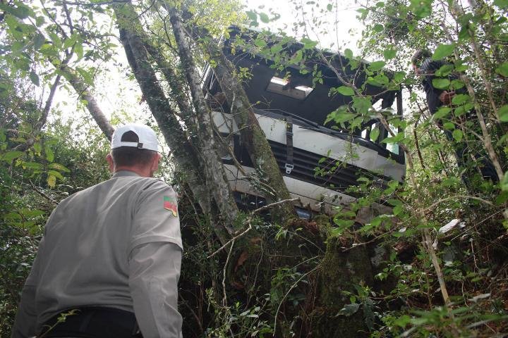 Laudo da per&iacute;cia ir&aacute; apontar causas de acidente com &ocirc;nibus escolar