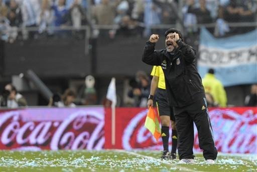 Maradona afirma que argentinos podem ficar tranquilos