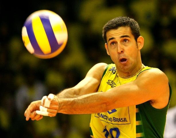 Dante retorna &agrave; Sele&ccedil;&atilde;o Brasileira