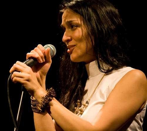 Cantora faz tributo a Elizeth Cardoso
