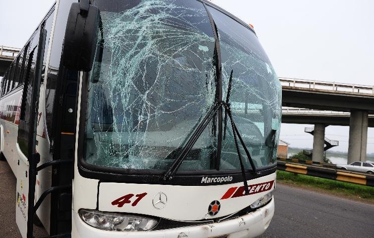 Tr&acirc;nsito se normaliza na Castelo Branco ap&oacute;s acidente