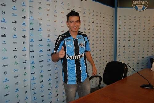 Uendel afirma que pode ser curinga de Silas