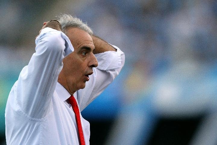 Dirigentes do Inter aguarda Fernando Carvalho para decidir futuro de Jorge Fossati