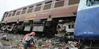 Índia contabiliza 90 mortos após descarrilamento de trem