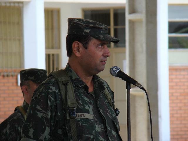 Tenente-coronel do Ex&eacute;rcito C&eacute;sar Luis Bezerra Sylos foi morto em um assalto em Sapucaia