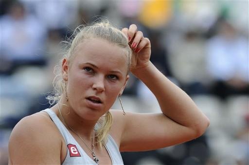 Wozniacki vence Pennetta e avan&ccedil;a em Paris