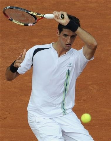 Bellucci &eacute; eliminado por Nadal em Roland Garros