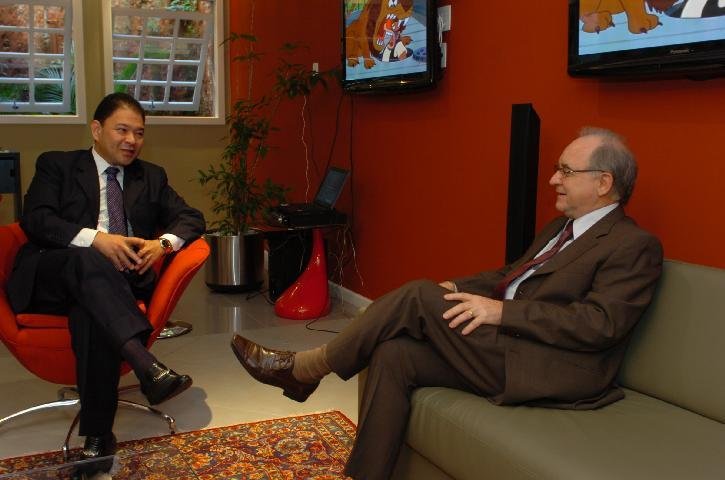 presidente do Tribunal Regional do Trabalho da 4&ordf; Regi&atilde;o esteve na RecSul