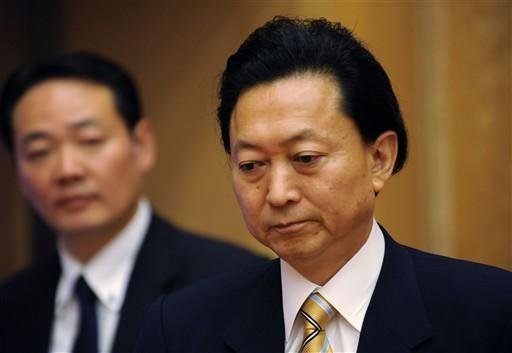 Yukio Hatoyama deixa o poder ap&oacute;s menos de nove meses