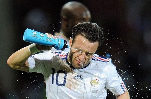 Fran&ccedil;a, de Valbuena, perdeu para a China por 1 a 0 nesta sexta-feira