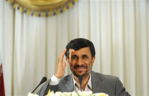 Ahmadinejad descarta negocia&ccedil;&otilde;es nucleares em caso de san&ccedil;&otilde;es