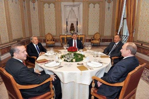 Encontro em Istambul condena ataque israelense