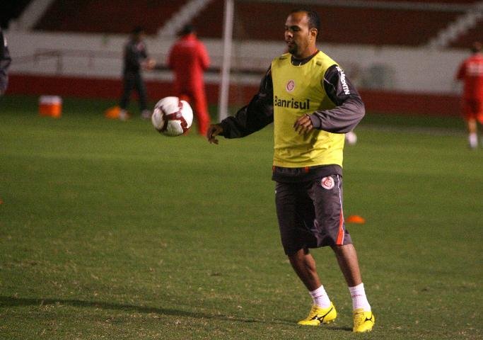 Alecsandro viajou com a fam&iacute;lia para Salvador