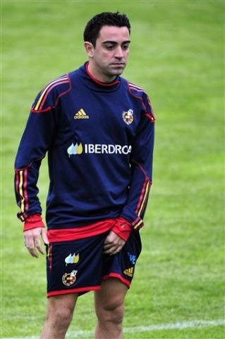 Xavi renova contrato com o Barcelona