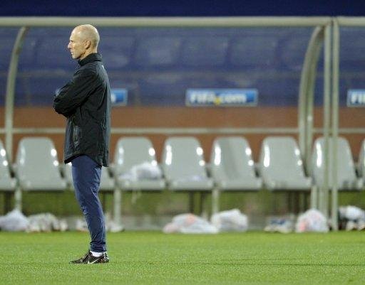 Bradley quer marca&ccedil;&atilde;o especial em Rooney